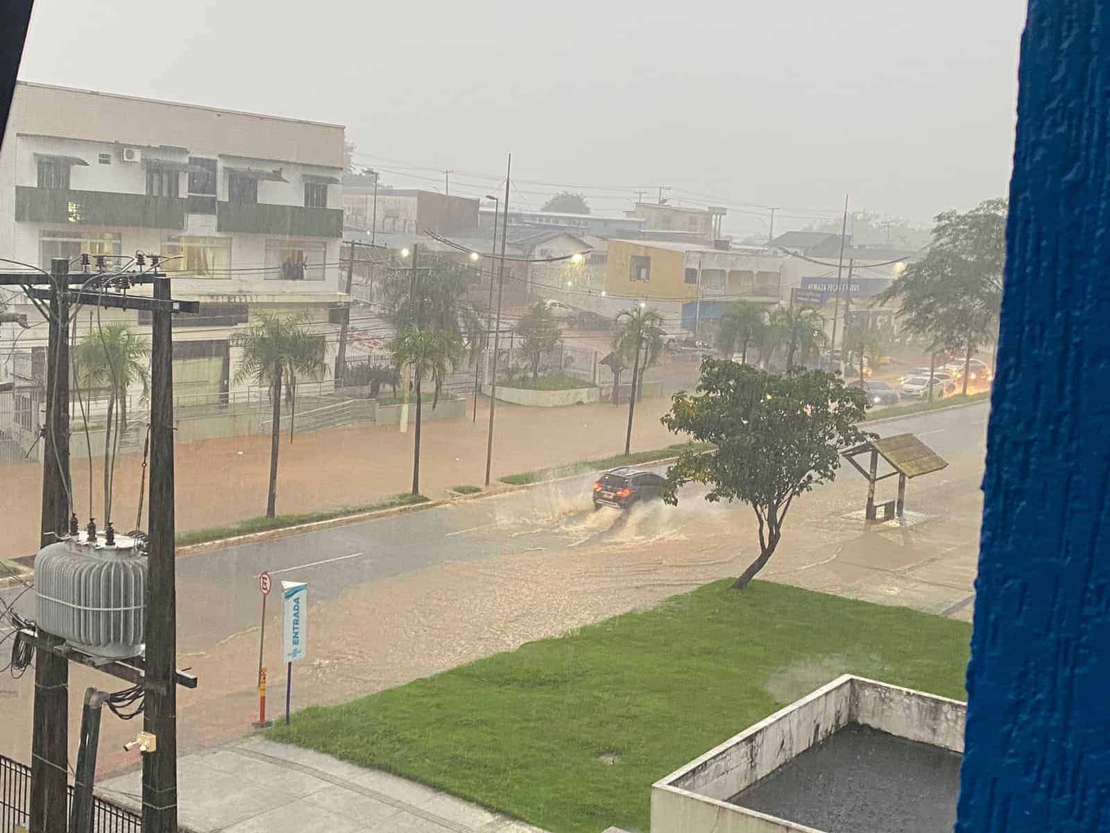 Apag O E Forte Chuva Geram Transtornos Ruas De Rio Branco Ficam