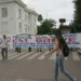 Técnicos administrativos da Ufac realizam passeata no Centro de Rio Branco