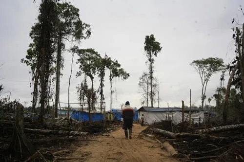 Interoceânica é interditada por garimpeiros e compromete viagens de turismo ao Peru