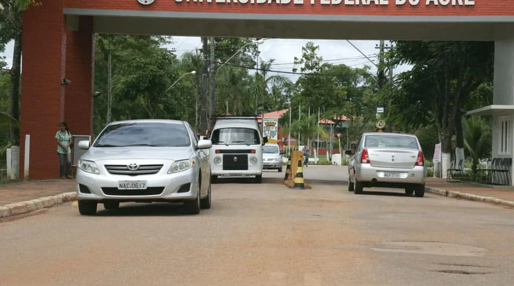 Campus da Ufac ontem; coordenação fará nova relação