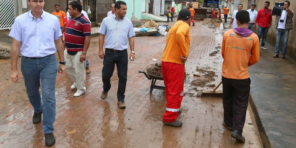 Prefeito vistoriou os trabalhos na manhã de ontem
