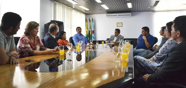 Bittar realiza visita ao Tribunal de Contas do Estado