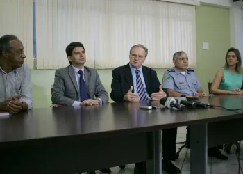 Cúpula da segurança lança plano de combate a violência no Estado