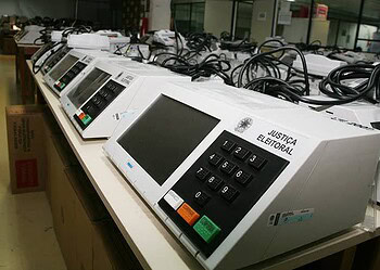 Pessoas devem comparecer ao Fórum Eleitoral de RB