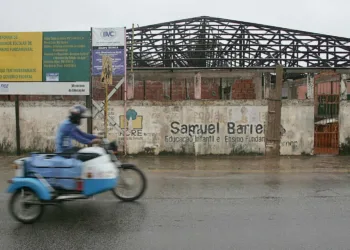 Após reportagem, alunos da escola Samuel Barreira iniciam o ano letivo