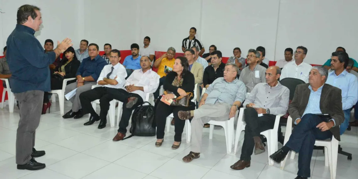 FPA reafirma unidade e discute estratégia pré-eleitoral para campanha de 2014