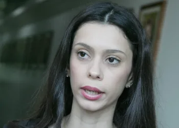 Francisca Brito faz orientações