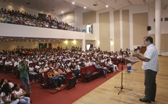 Governo inicia aulas para mais de 10 mil alunos pelo Pronatec