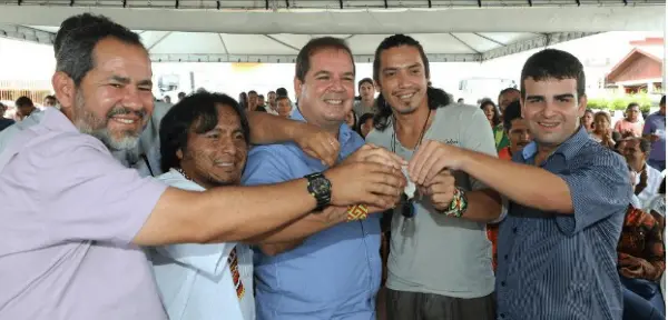 Governador entrega R$ 1 milhão em equipamentos rurais para Tarauacá