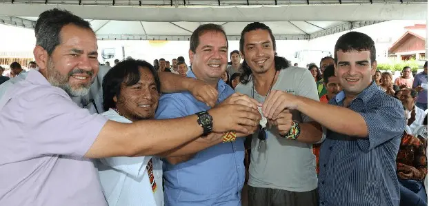 Governador entrega R$ 1 milhão em equipamentos rurais para Tarauacá 1 Governador entrega R$ 1 milhão em equipamentos rurais para Tarauacá