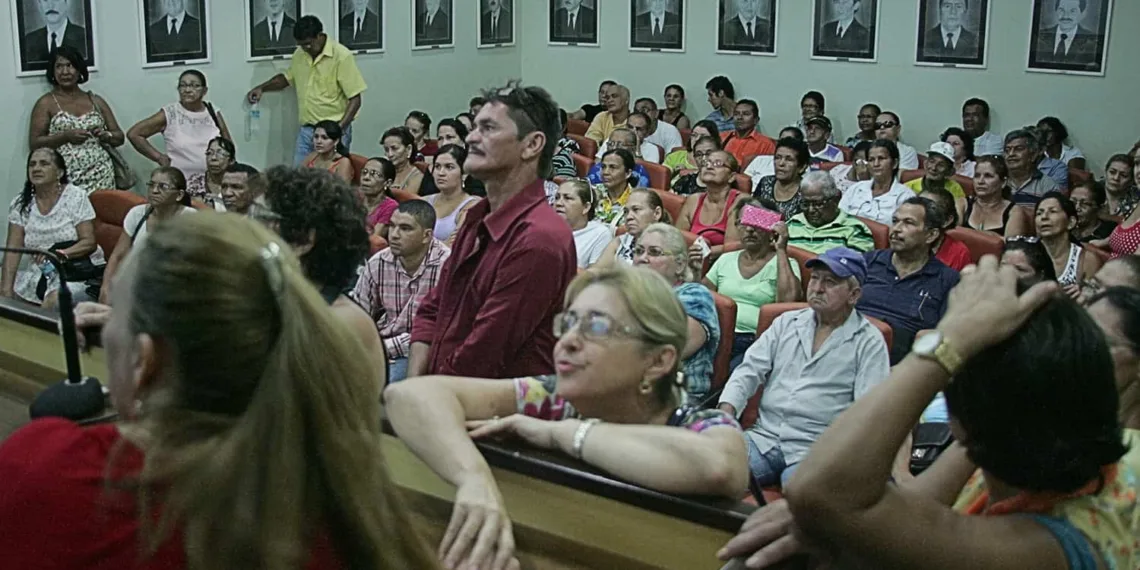 Plano Bresser: Servidores da Saúde rejeitam proposta do governo