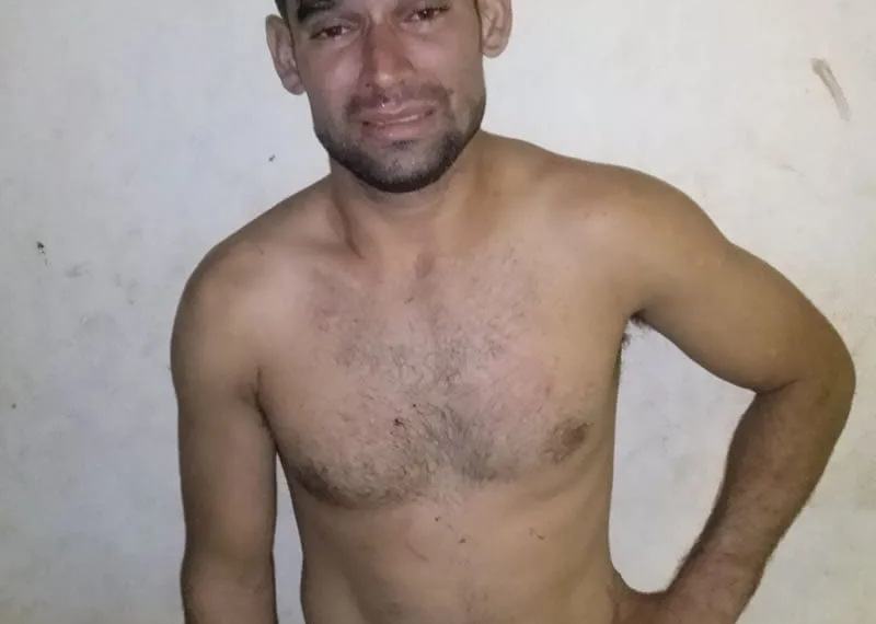 Pelado, homem invade igreja no bairro Vitória