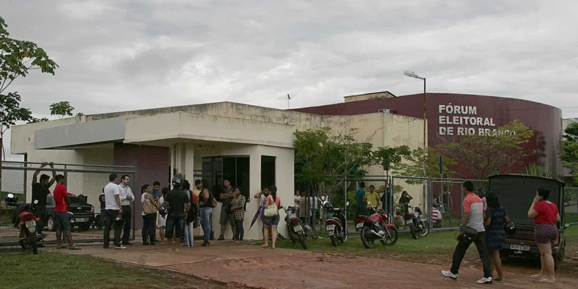 Último dia para regularização do título de eleitor é marcada por grande movimentação em Rio Branco
