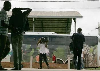Governo começa a remoção de mais de 400 refugiados na segunda-feira, 2