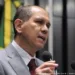 “Eu sou um homem da política. Acredito que eu permaneça no Acre”, diz Aníbal Diniz