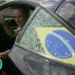 Marcos Mota decorou o automóvel com as cores do Brasil
