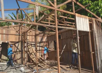 Casas demolidas pertencem às famílias beneficiadas com moradias na Cidade do Povo