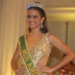 Iasmyne recebeu a faixa de miss e já desfilou com ela