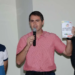 Marcus entregou as cartilhas