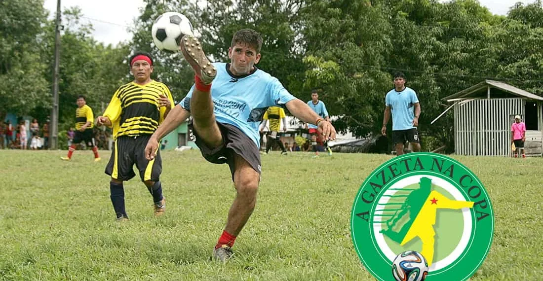 Povos indígenas navegam até quatro dias para jogar futebol