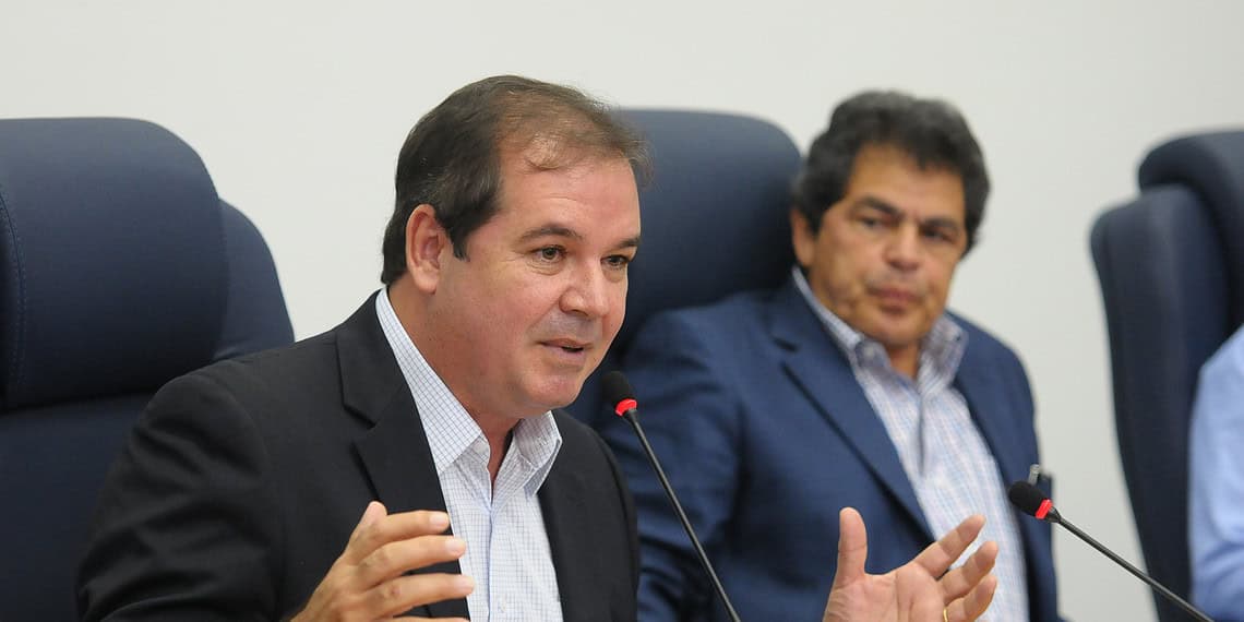 Governador Tião Viana e o presidente do TCe, Valmir Ribeiro, em reunião ontem
