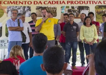 Laticínio terá capacidade de produção de 15 mil litros por dia, afirma governador