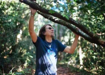Cantor visitará projeto em Cruzeiro e fará show na Capital