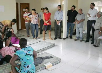Representantes dos órgãos federais e internacionais queriam conhecer e avaliar situação de imigrantes