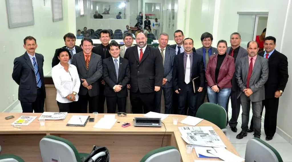 Procurador de Justiça visita vereadores de Rio Branco