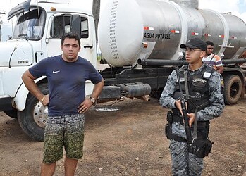 Proprietário deixou a carreta em estacionamento de posto