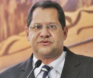 Deputados votam na quarta, 25, projeto que cria cotas no SUS para produtores rurais