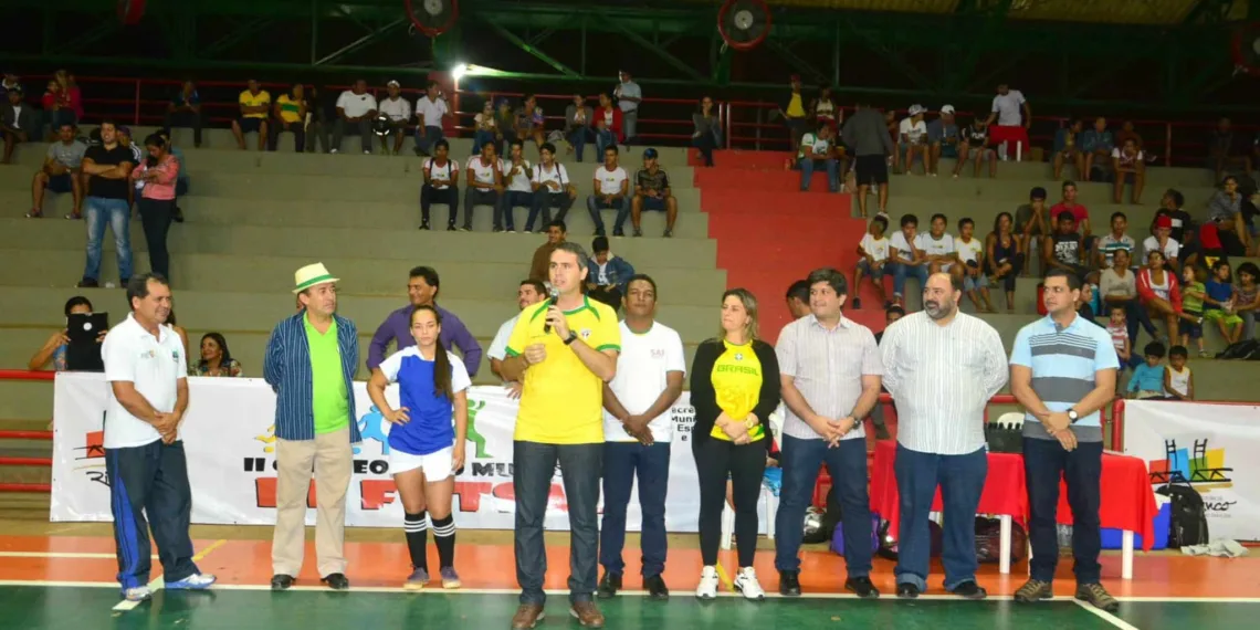 Prefeito abriu evento, que conta com 88 equipes inscritas