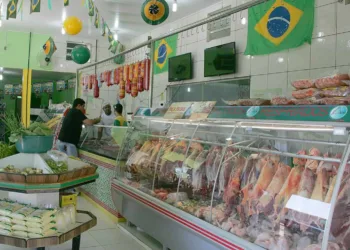 Copa do Mundo aquece comércio de bebida e carne para churrasco