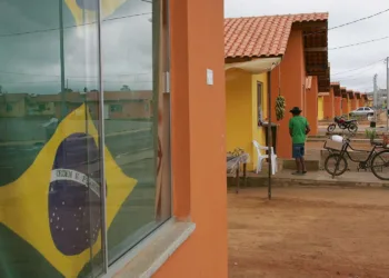 Moradores esperam bom resultado para o Brasil no jogo de hoje