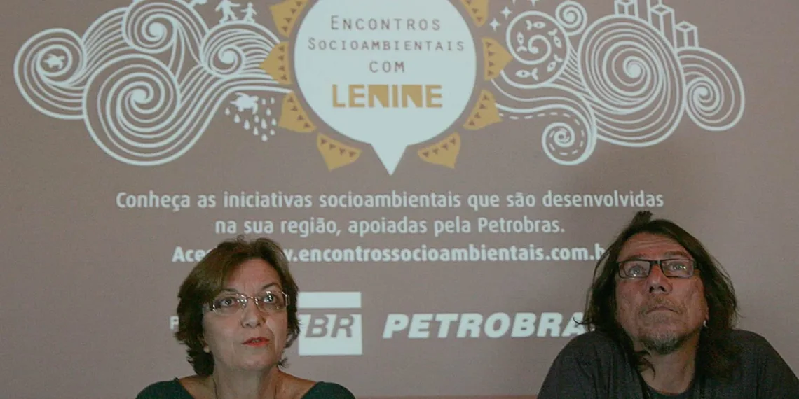 ‘Saio fortalecido do Acre’, Lenine