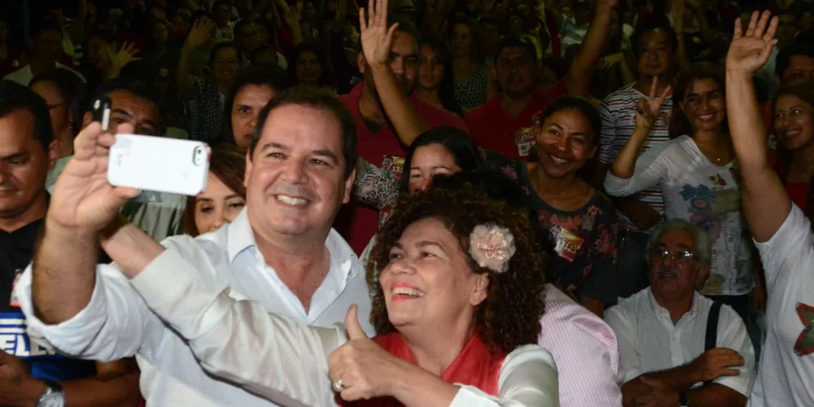 Tião e Perpétua tiraram selfies com trablhadores