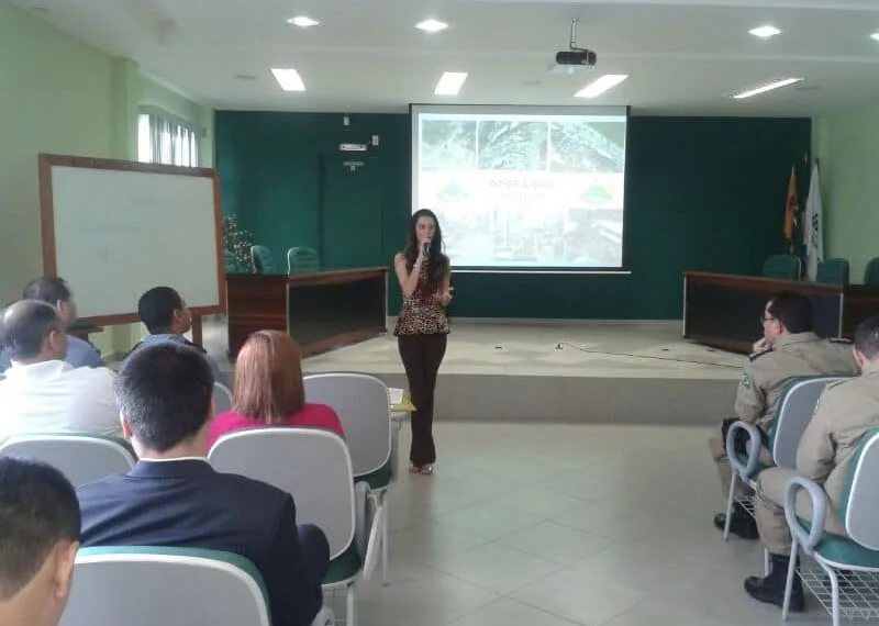 Procon e MPE fiscalizam comércio e atendem consumidores durante Expoacre