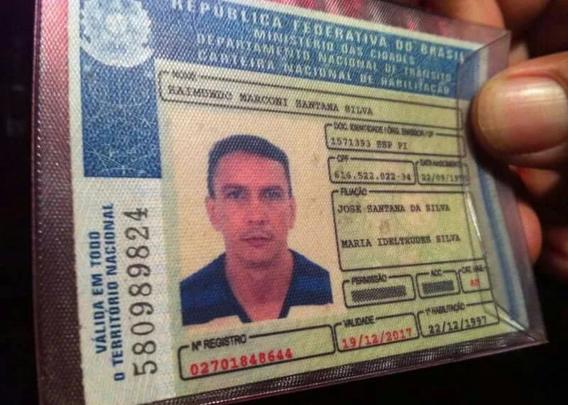 Motorista de ônibus é morto com tiro no pescoço enquanto trabalhava