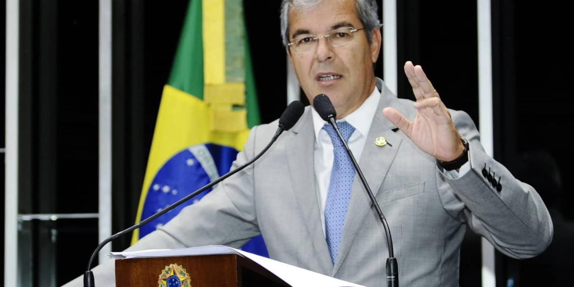 Senador Jorge Viana cobra da Funai providências quanto aos índios isolados