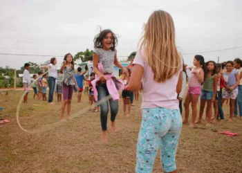 Programa garante escola integral para alunos do ensino público