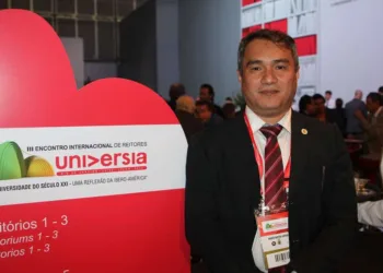 No terceiro Encontro de Reitores Universia, Ufac comemora acesso ao grupo Coimbra