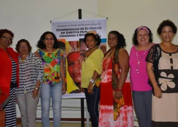 Debate foi realizado para implementar nas escolas 3 leis de inclusão étnico-racial