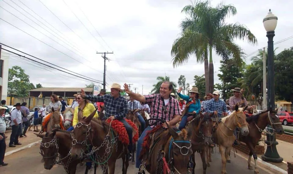 Candidatos ao Governo e Senado participam da Cavalgada