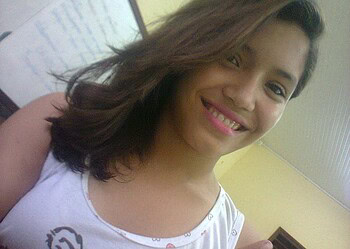 Adolescente tem cabeça decepada ao ser esmagada entre poste e ônibus