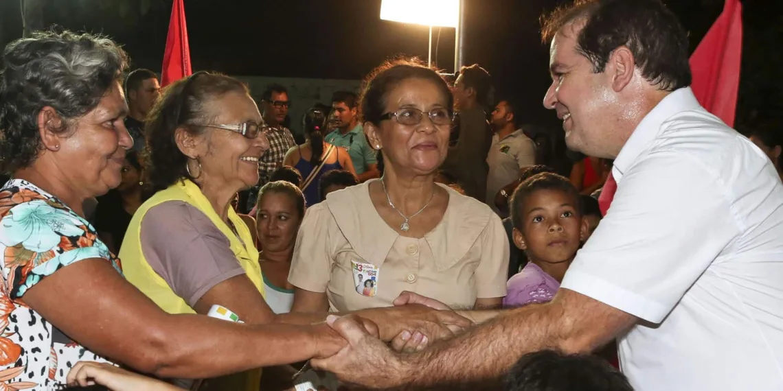 Belo Jardim caminha ao lado de Tião Viana, Nazaré Araújo e Perpétua Almeida