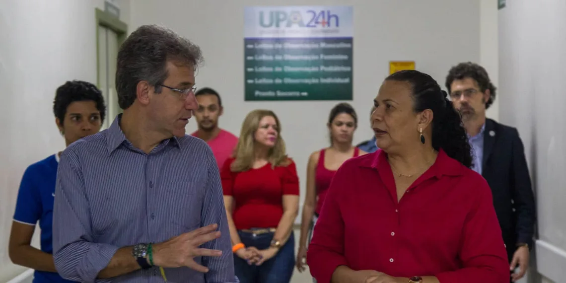 Chioro e Suely visitaram obras da UPA da Baixada do Sol