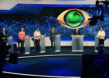 Candidatos em evento realizado pela Rede Bandeirantes, na noite desta quarta