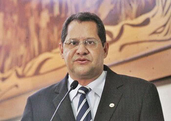 Parlamentar foi autor do Cartão Verde para colonos