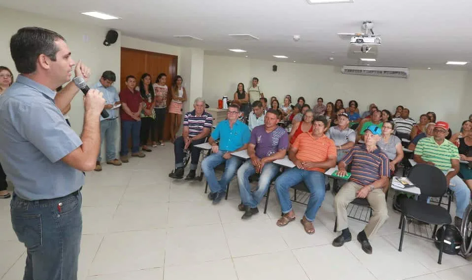 Moradores de diversos bairros da Capital receberam os  títulos