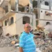 Yusif mostra casa atingida por míssil israelense em Gaza